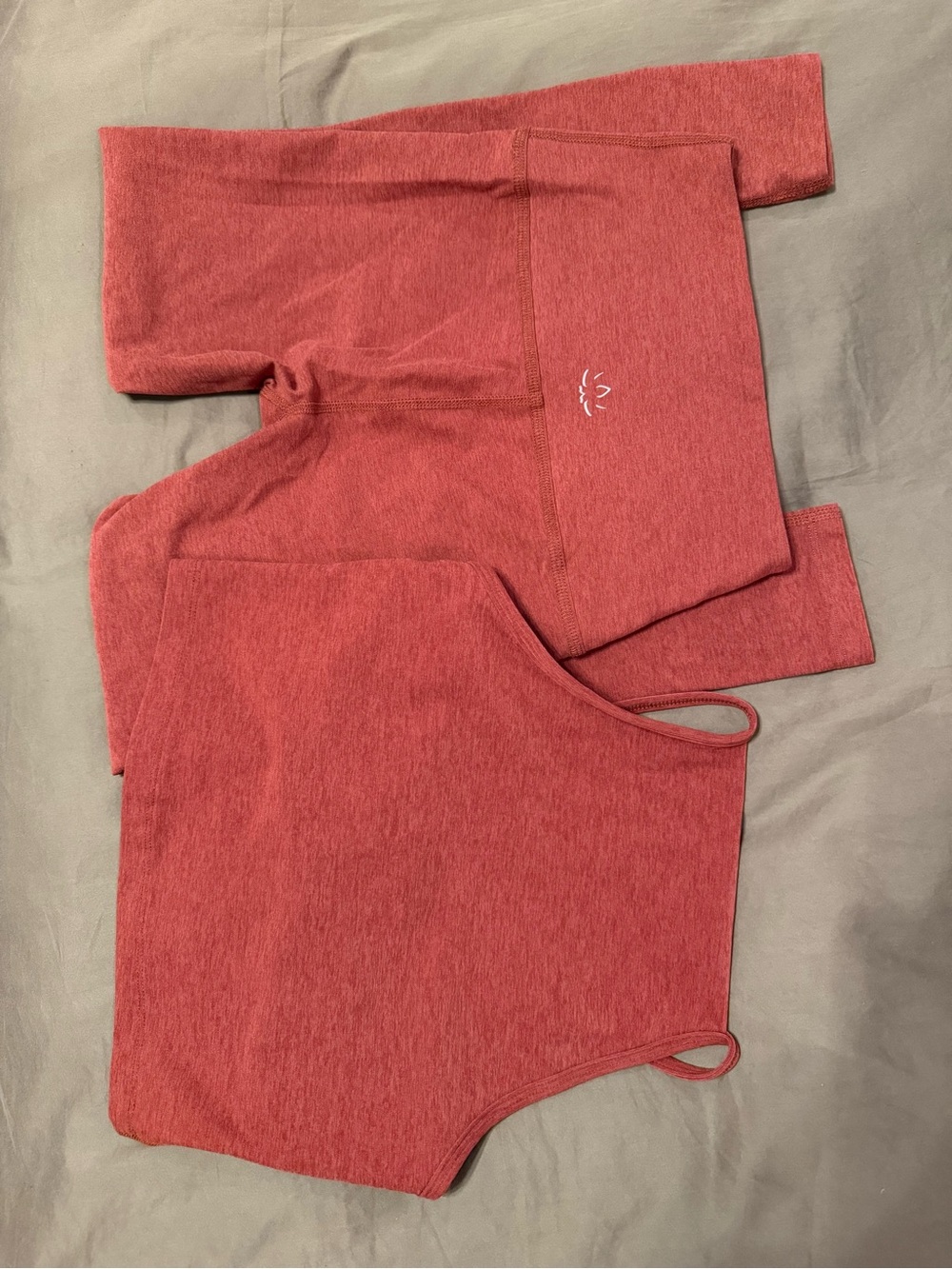 Women’s Beyond Yoga matching set - leggings and cropped lined top
